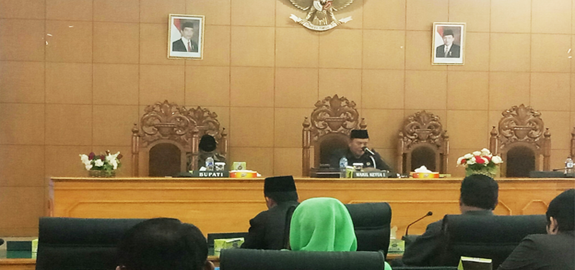 -- Unsur pimpinan DPRD Bengkulu Utara --