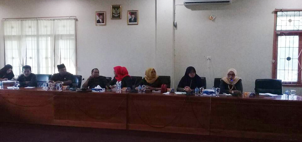 Anggota dewan komisi II dan III DPRD Kota Bengkulu saat hearing 
