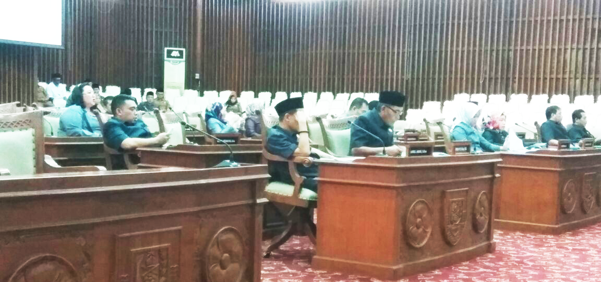 -- Anggota DPRD Provinsi Bengkulu menghadiri rapat paripurna --