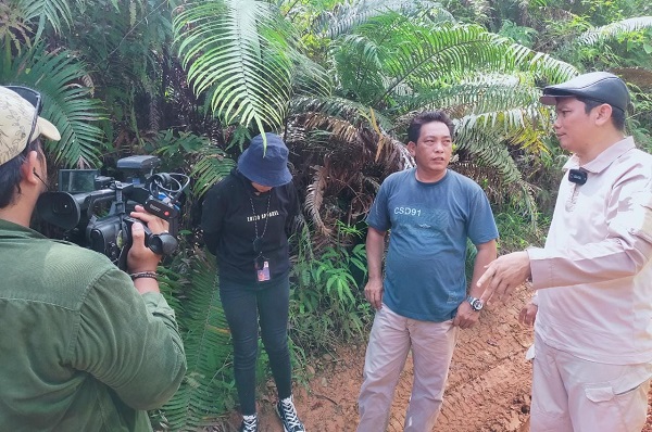 Ketua Komisi III DPRD Provinsi Bengkulu Jonaidi, SP, MM dari Fraksi Gerindra Provinsi Bengkulu dapil kabupaten Seluma merupakan sosok wakil Rakyat yang berpengalaman dalam menjalankan kiprahnya sebagai wakil Rakyat.  Dengan slogan Pengabdian tanpa batas Jonaidi memang merupakan tagline yang disematkan oleh masyarakat,  karena track recordnya  terus terdepan dalam memperjuangkan aspirasi masyarakat khususnya di Kabupaten Seluma.  Menjadi sebagai anggota Legislatif di Provinsi Bengkulu, Putra daerah asal Seluma ini memang bukanlah perkara yang mudah, karena yang menjadi dasar untuk memperjuangkan Hak- hak Rakyat tersebut ia selalu tanggung jawab dalam memberikan layanan dan pengabdian terbaik kepada masyarakat.  Tak hanya itu, Perjalanan karir Jonaidi, SP, MM dalam menjadi wakil rakyat bisa terbilang cukup gemilang, pada usia 30 tahun tepatnya pada tahun 2009 yang lalu dirinya sudah dipercaya menjadi wakil rakyat dengan duduk di kursi DPRD Kabupaten Seluma periode 2009-2014 dan menjabat sebagai Ketua Komisi II. Pada tahun 2014 pemuda yang akrab dipanggil ‘Dang Jun’ tersebut, kembali melebarkan sayapnya dengan mencalonkan diri sebagai calon anggota DPRD Provinsi Bengkulu.  Hingga pada periode pertama itu dirinya terpilih sebagai salah satu wakil Seluma untuk Provinsi Bengkulu, setelah menjabat sebagai Sekretaris Komisi III pada perubahan alat kelengkapan dewan (AKD) Jonaidi SP kemudian menjabat sebagai Ketua Komisi III DPRD Provinsi Bengkulu.  Kendati demikian Pada perhelatan Pemilu tahun 2019 dirinya kembali melanjutkan perjalanan politiknya, dengan kembali mencalonkan diri sebagai anggota DPRD Provinsi Bengkulu daerah pemilihan Seluma, pemuda yang memang aktif sejak dibangku kuliah tersebut kembali terpilih sebagai anggota DPRD Provinsi Bengkulu.  Selanjutnya politisi partai Gerindra tersebut duduk di Komisi I DPRD Provinsi Bengkulu sebagai anggota, hingga pada perubahan alat kelengkapan dewan (AKD) yang dilakukan pada Rabu (28/06/2023) lalu dirinya terpilih sebagai Ketua Komisi II DPRD Provinsi Bengkulu.  Jonaidi