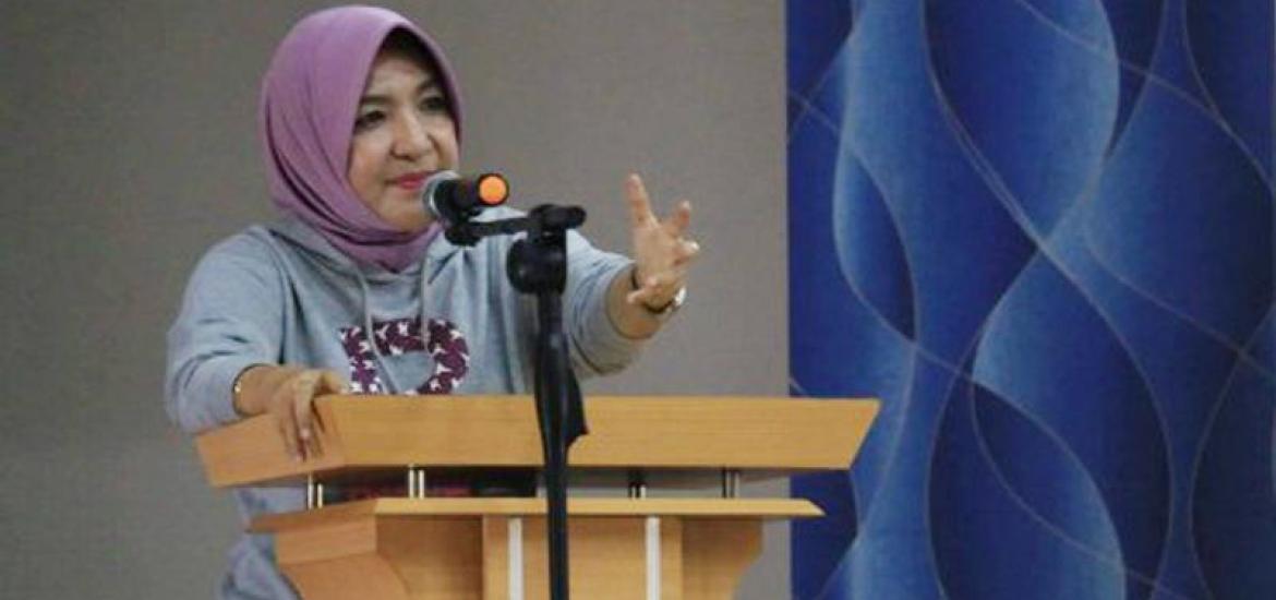 Wawalikota Bengkulu memberikan sambutan pada apel gabungan dalam rangka memeriahkan hari ulang tahun ke-72 proklamasi kemerdekaan Republik Indonesia tahun 2017 di Aula Kantor Walikota