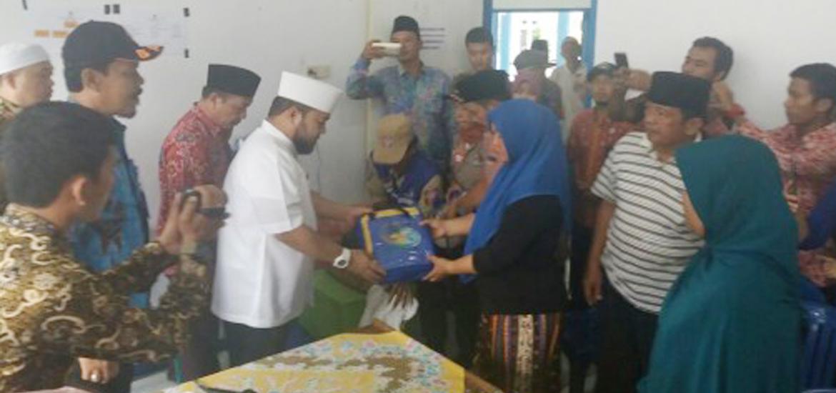 Helmi Hasan datang mengunjungi langsung korban kebakaran yang ada di Kelurahan Jitra