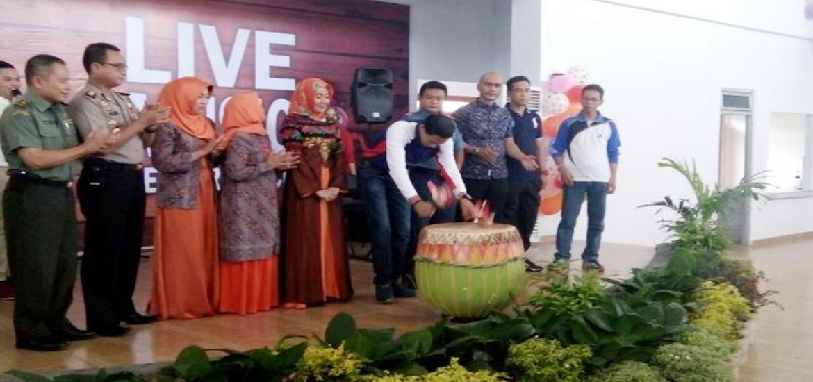 Peresmian gedung sentra kuliner oleh Bupati Kaur Gusril Pausi, S.Sos, Jumat (23/02/2018). Sumber Foto : Klikwarta.com