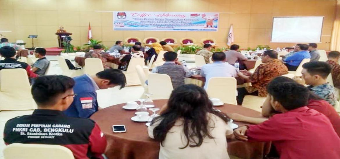 KPU Kota Bengkulu menggelar coffe morning bersama Paslon Walikota Bengkulu, Minggu  (18/3/2018)