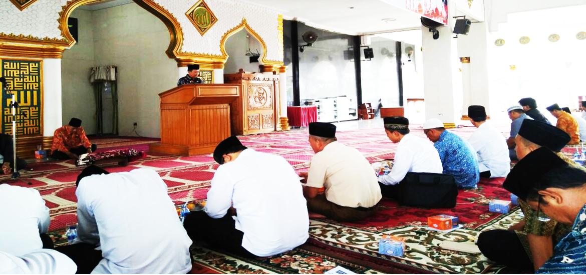 Peringatan Isra Mi'raj di Masjid Baitul Raya Izzah Bengkulu.