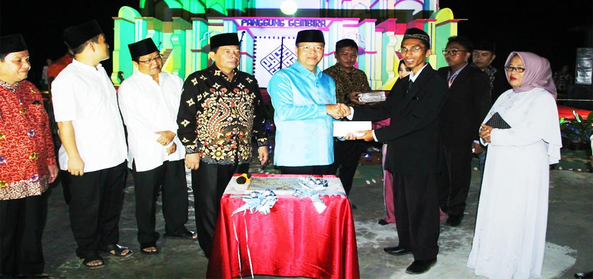 Peresmian gedung Al-Azhar Pondok Pesantren Ihya'ul Qur'an, di desa Padang Ulak Tanjung Kabupaten Bengkulu Tengah.