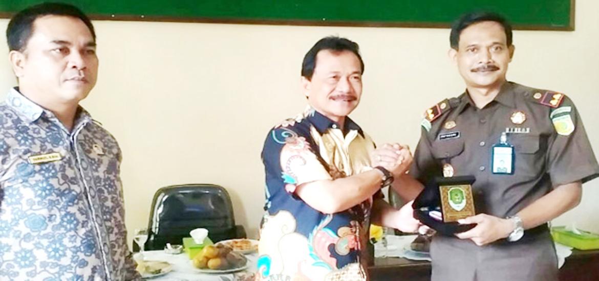 Bupati Bengkulu Tengah  Ferry Ramli  Kunker ke Kejari Bengkulu Utara, Kamis (19/04/2018).