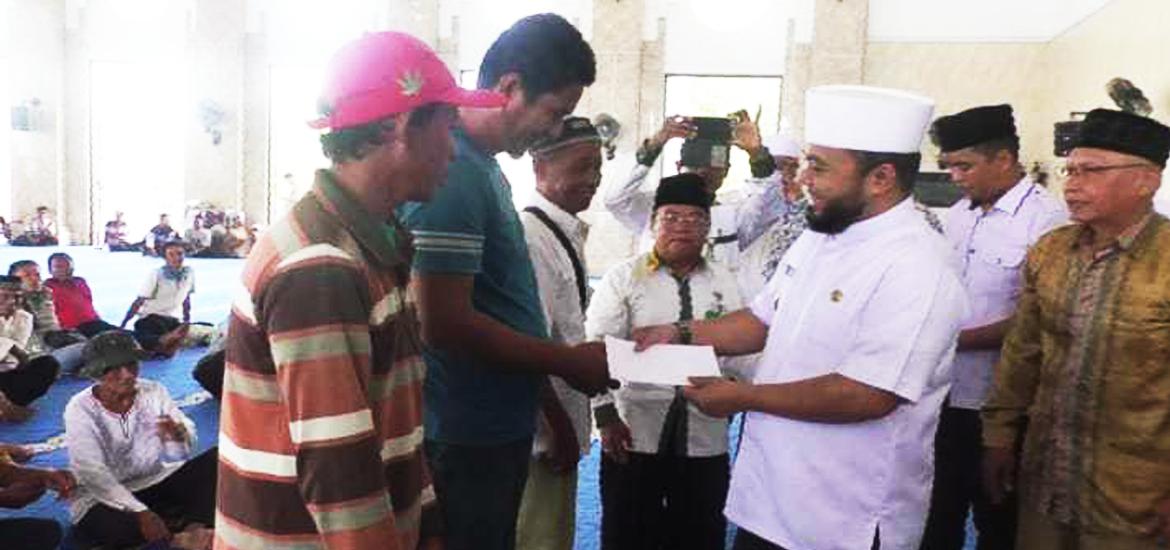 389 Mustahik Kota Bengkulu Terima Zakat Produktif dan Konsumtif dari BAZ Kota Bengkulu