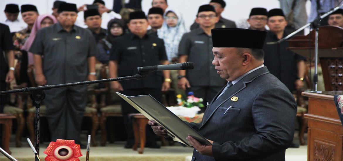 Pelantikan dan Pengambilan Sumpah Jabatan Administrator dan Jabatan Pengawas di Lingkungan Pemerintah Provinsi Bengkulu