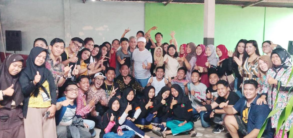 Plt Gubernur Bengkulu Rohidin Mersyah bersama para musisi Bengkulu