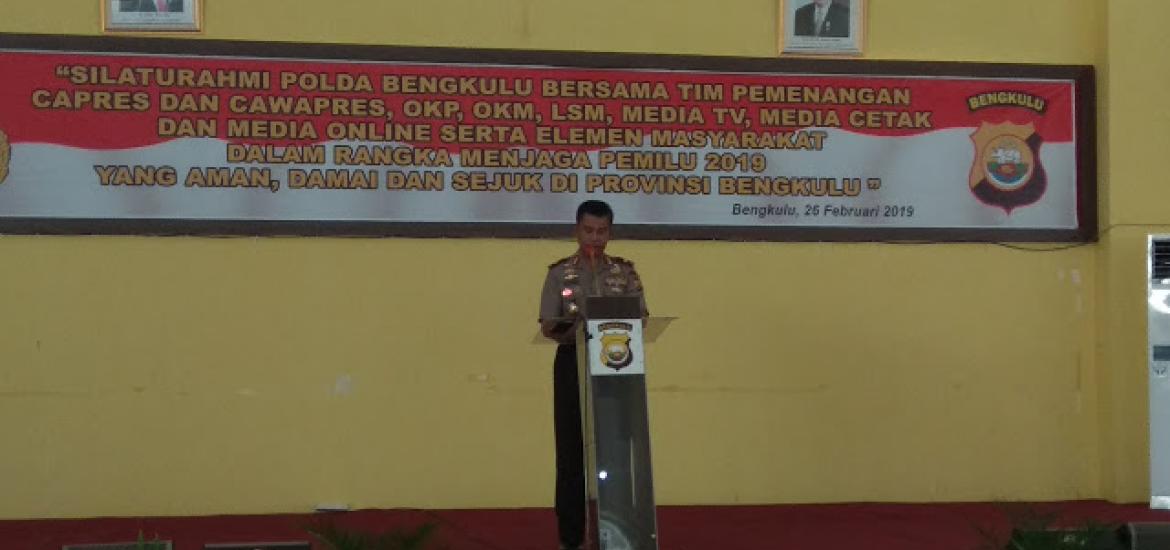 Kapolda Bengkulu Brigjen. Pol. Drs. Supratman menyampaikan sambutan 