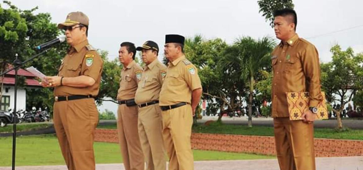 Bupati Seluma H. Bundra Jaya, SH, MH menyampaikan arahan kepada jajaran ASN