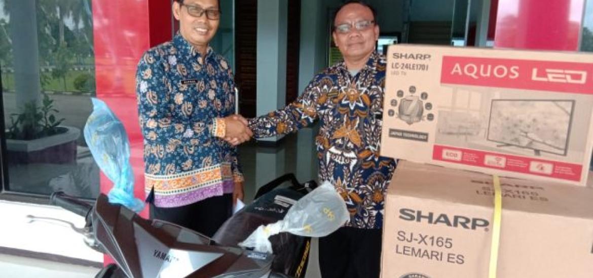 Hadiaj 1 Unit Sepeda Motor untuk pemenang lomba Cipta Lagu Daerah