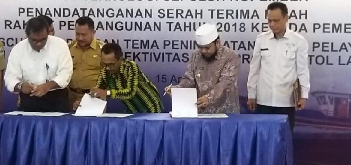 Pemkot Bengkulu menerima bantuan hibah satu unit kapal pelayaran rakyat Tahun Anggaran 2018 dari Direktorat Jenderal (Ditjen) Perhubungan Laut, Kementerian Perhubungan
