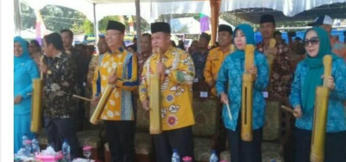 Kegiatan Bulan Bhakti Gotong Royong (BBGRM) ke 16 dan Hari Kesatuan Gerak PKK (HKG PKK) ke 47 tingkat Provinsi di Mukomuko