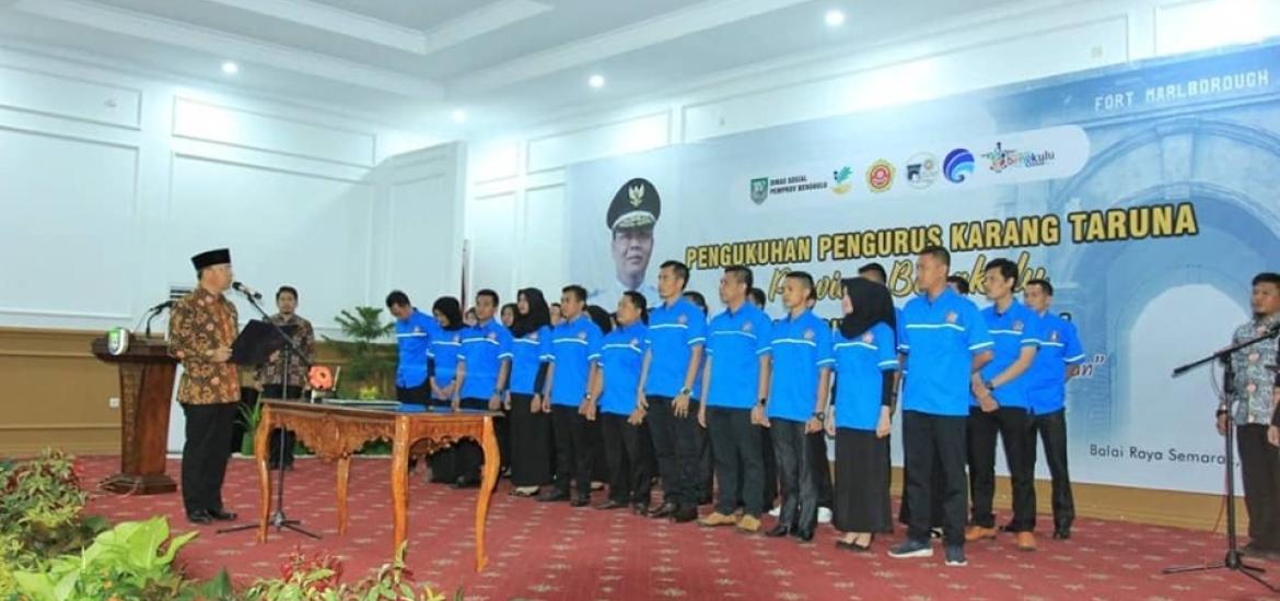 Gubernur Bengkulu Rohidin Mersyah kukuhkan Pengurus Karang Taruna Provinsi Bengkulu Masa Bhakti 2019 - 2024 di Balai Semarak Bengkulu, Kamis (02/08/2019).