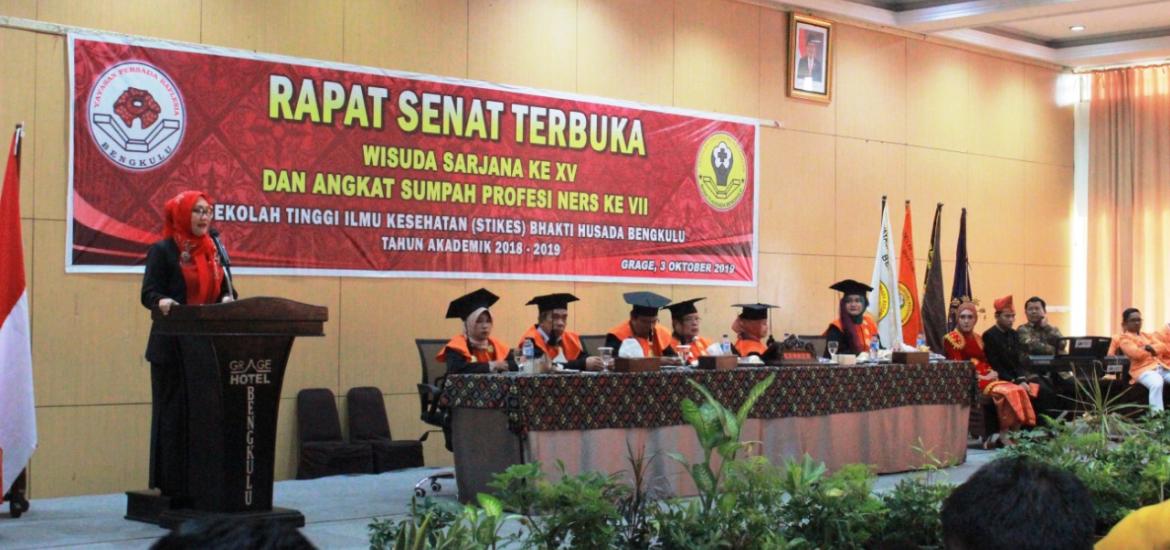 Asisten II Bidang Perekonomian dan Administrasi Pembangunan Setda Provinsi Bengkulu Yuliswani  saat menyampaikan sambutan