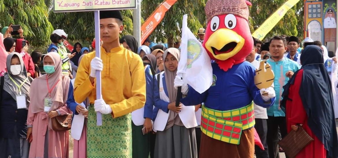 Maskot ayam brugo pada MTQ ke 34 Tingkat Provinsi Bengkulu di Kabupaten Mukomuko