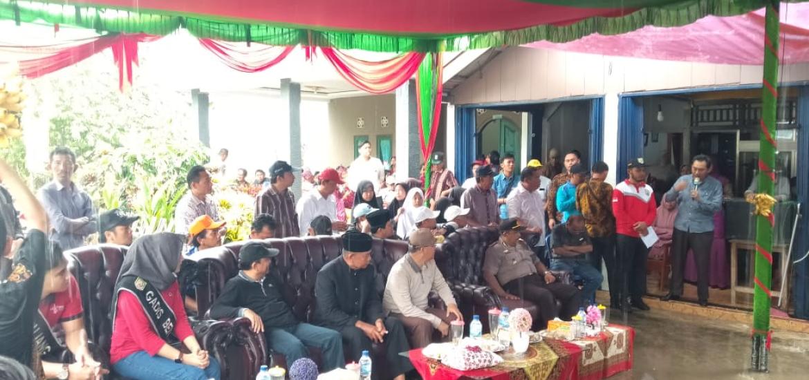 Gubernur bersama rombongan saat silaturahmi di Kecamatan Nasal Kabupaten Kaur