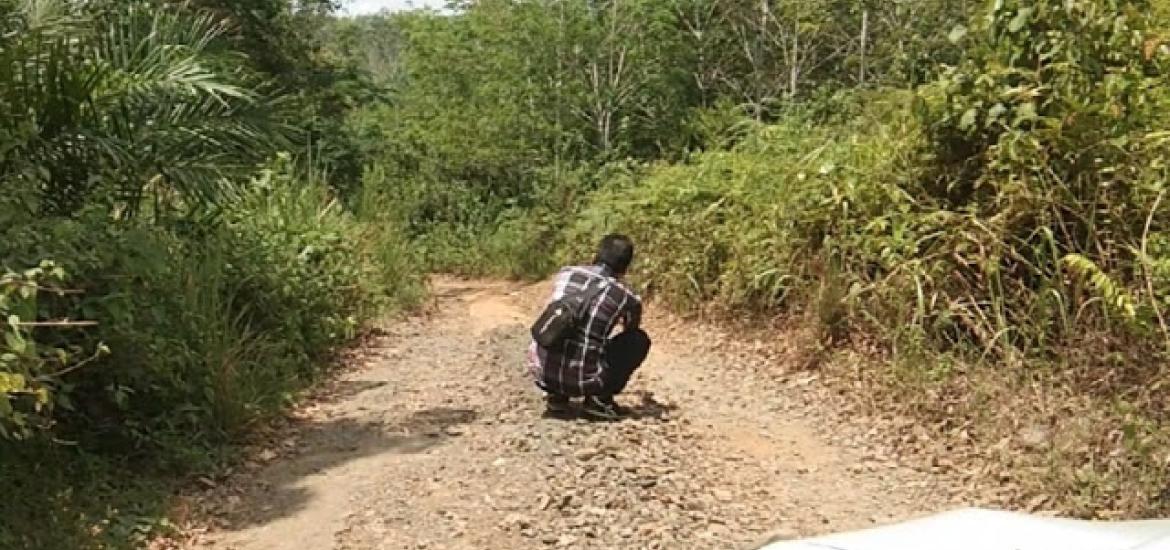 Jalan di Kecamatan Air Padang lama tak tersentuh pembangunan