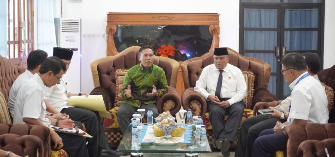 Wagub : Masyarakat Jangan Panik Terkait Corona