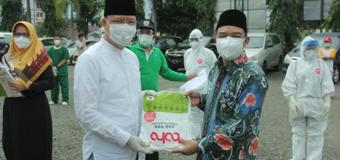 Gubernur Rohidin Pastikan APD Tenaga Medis Tercukupi
