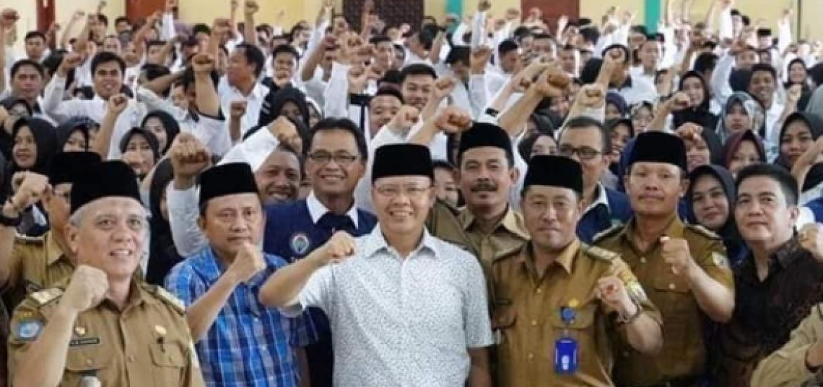 Gubernur Rohidin Dibanjiri Ucapan Terima Kasih
