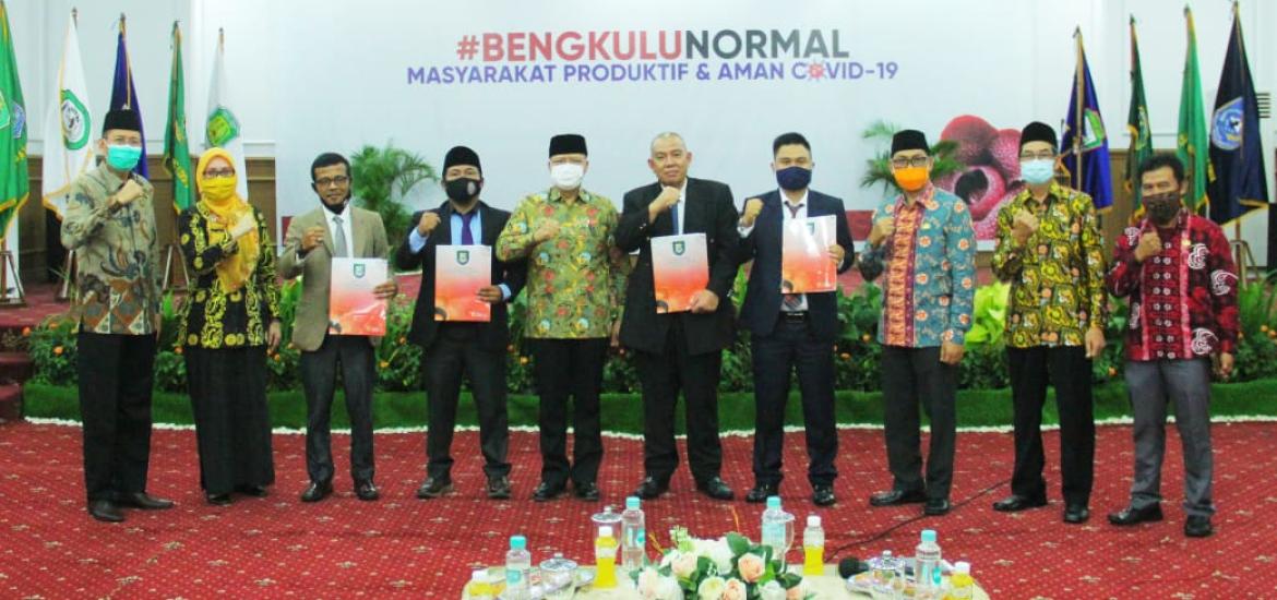 Terima SK, Tim Konsultan Hukum Pemprov Bengkulu Siap Bekerja