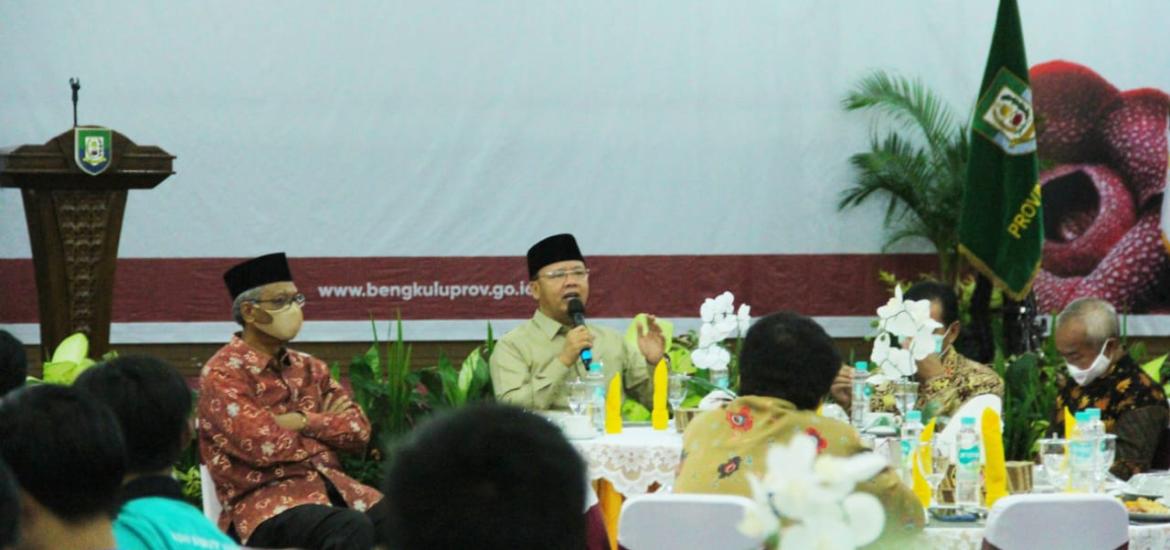 Gubernur Rohidin Fasilitasi Pertemuan Pimpinan PT dan BEM