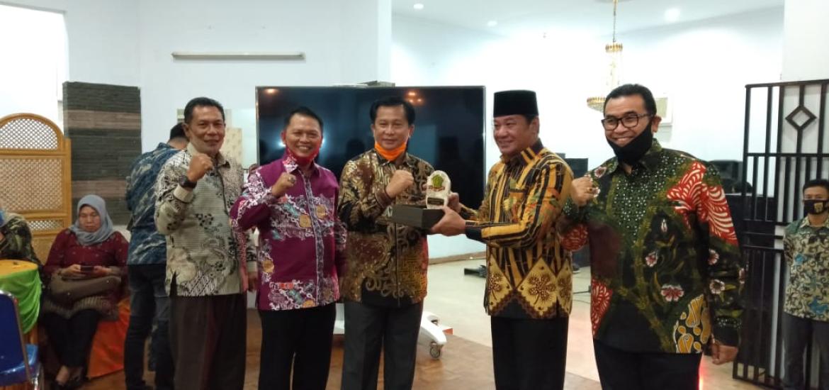 Bupati Rosjonsyah menerima kunjungan Pemkab Bengkulu Selatan