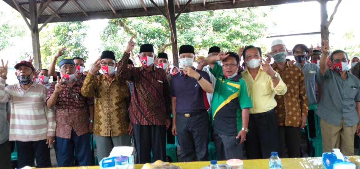 Rohidin bersama masyarakat Seluma Kota