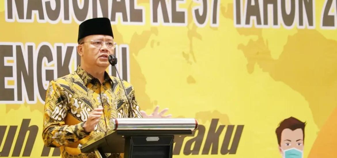 Gubernur Rohidin