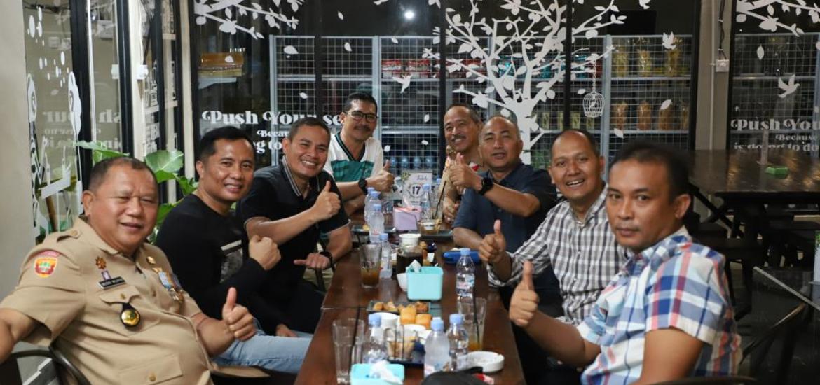 Nyantai Malam Jumat Ala Pj Bupati Apriyadi Bareng Forkopimda