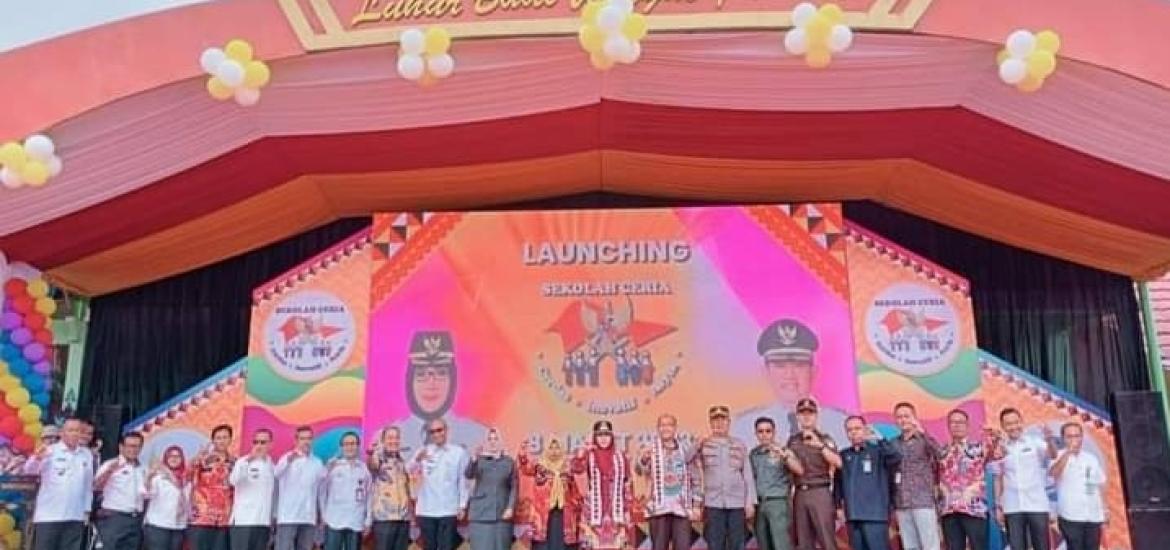 Bupati Tanggamus Hj Dewi Hadayai Resmikan Sekolah Ceria