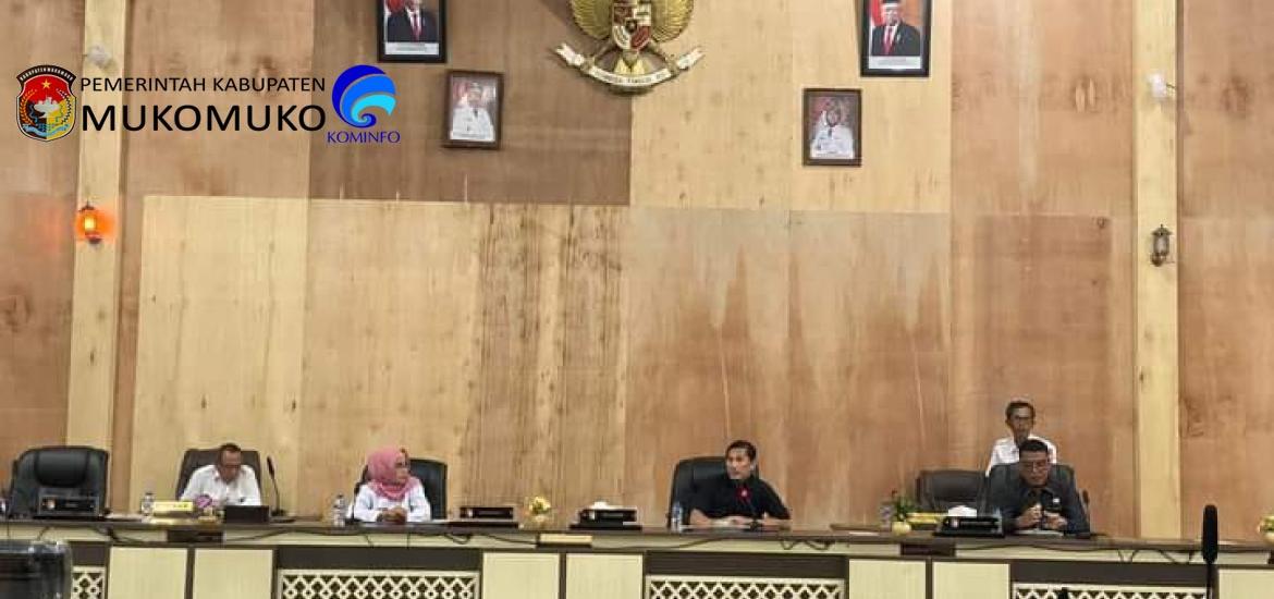 Wabup Mukomuko Sampaikan Nota Penjelasan 4 Raperda Usulan Eksekutif