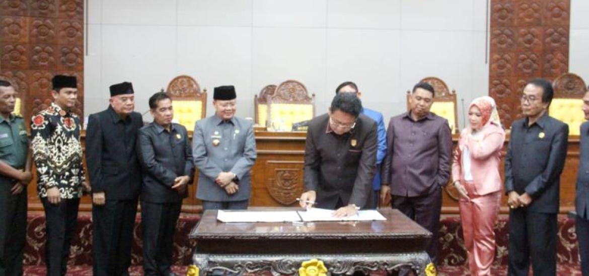 DPRD Provinsi Bengkulu Setujui Raperda Pajak Daerah dan Retribusi DaerahDPRD Provinsi Bengkulu Setujui Raperda Pajak Daerah dan Retribusi Daerah