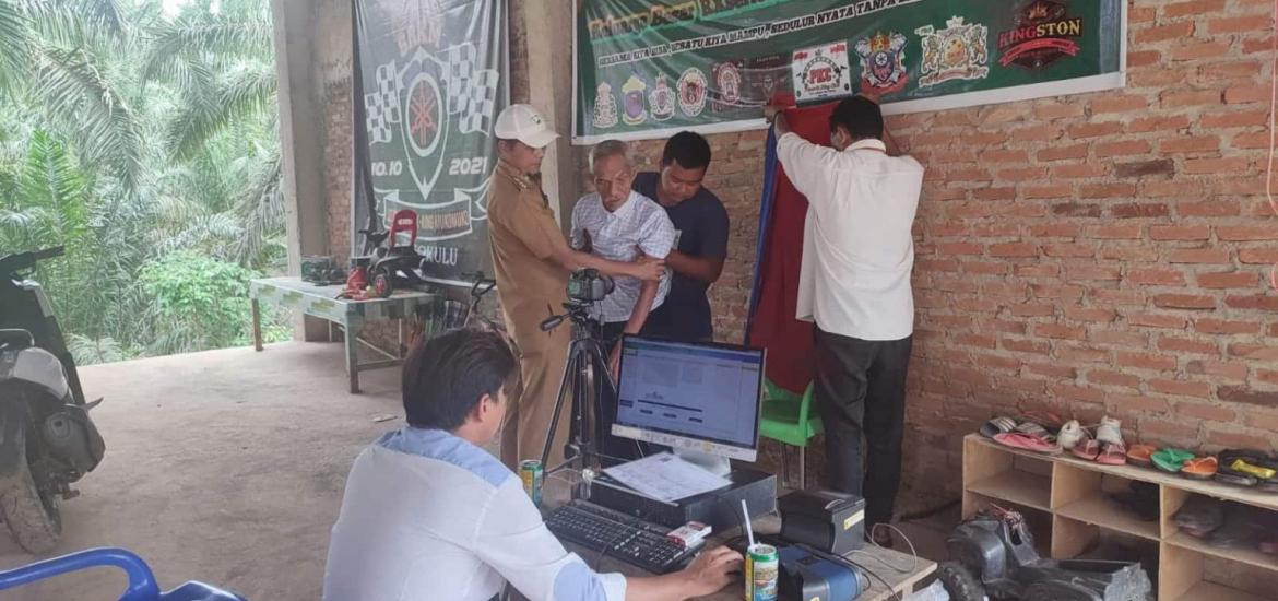 Pelayanan Eksklusif Adminduk Untuk Kaum Difabel Dan Lansia di Mukomuko