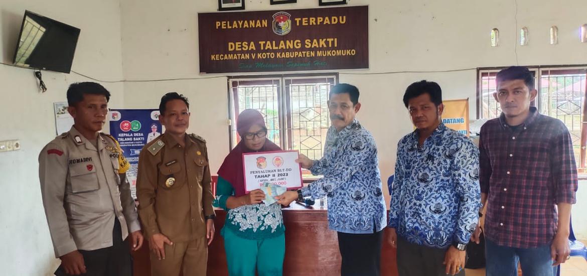 PemdesTalang Sakti Salurkan BLT DD Tahap Kedua Tahun 2023