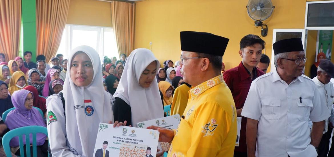 150 Mahasiswa dan Pelajar Terima Beasiswa Baznas