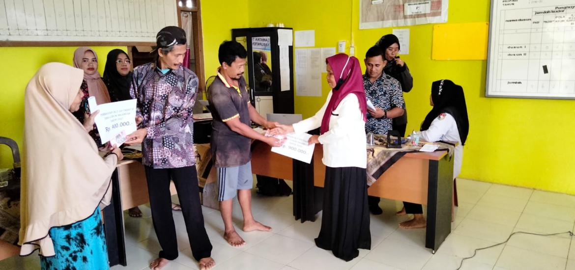 Penyaluran BLT DD Tahap Tiga desa Silandak