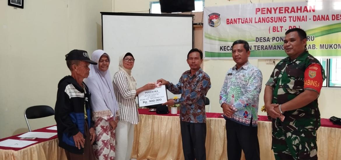 Penyerahan BLT DD
