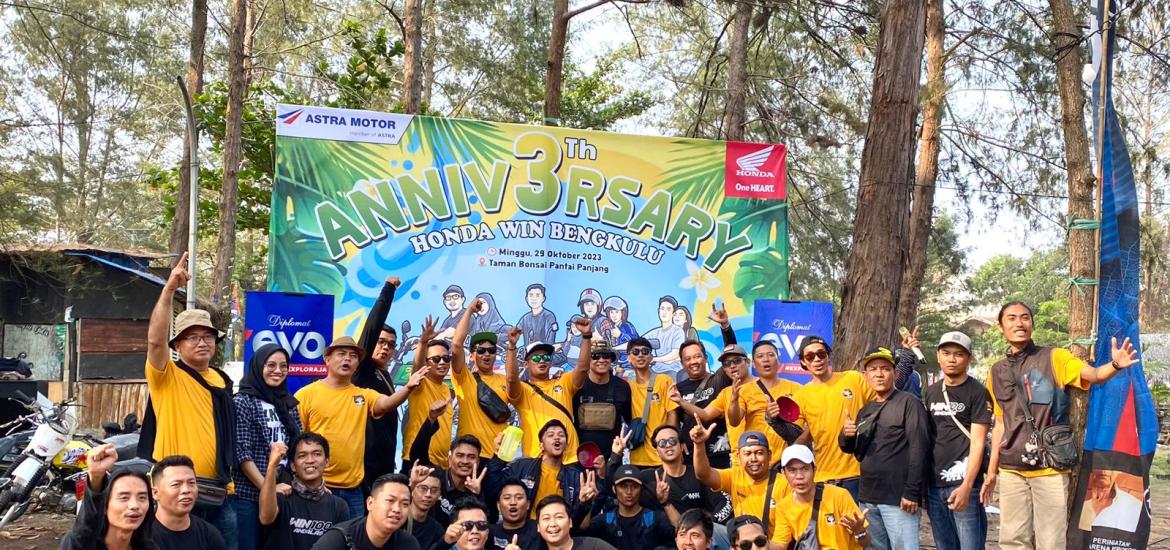 Fun Rice Meriahkan HUT Honda Win 'Racing Abiez'