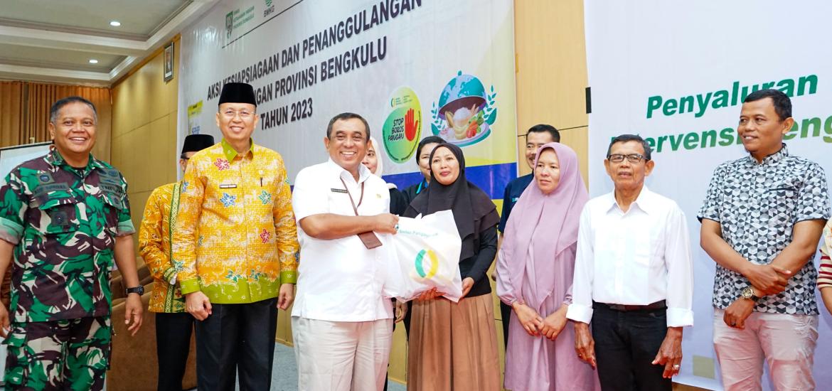 Bantuan Pangan Disalurkan, 8000 Paket Dibagikan untuk Warga Bengkulu