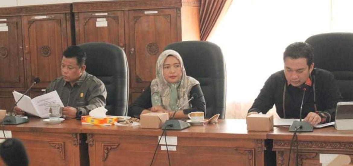 DPRD Kepahiang Gelar Rapat Gabungan Bahas Raperda Pajak dan Retribusi Daerah