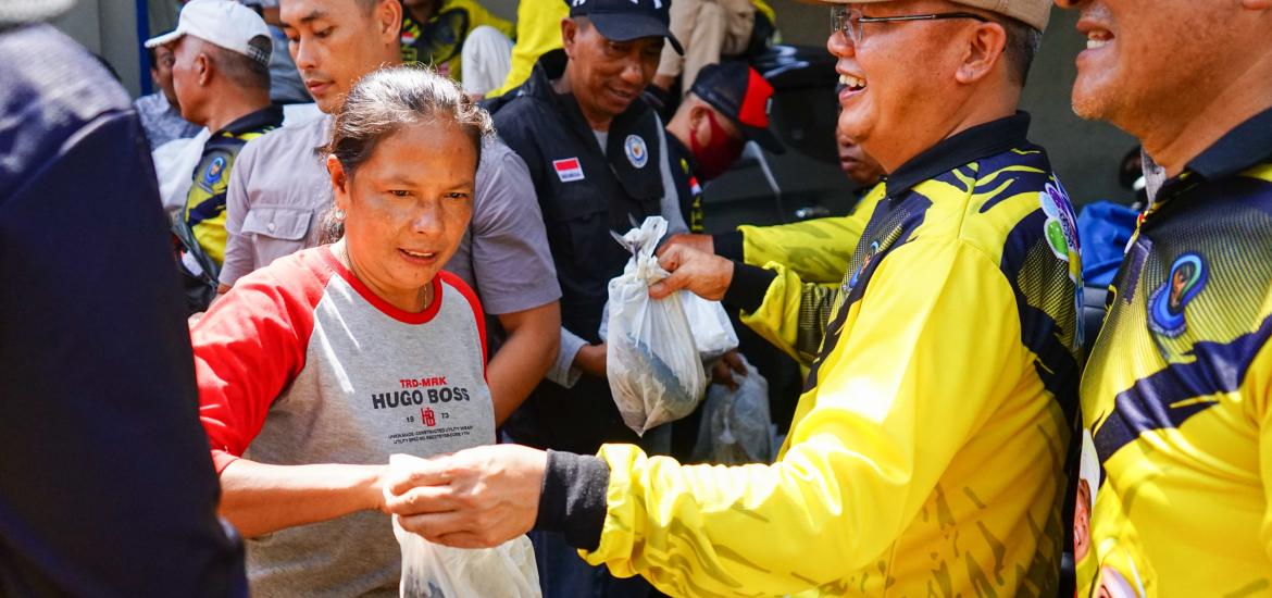 Pemprov Bengkulu Bagikan 1500 kilogram Ikan Gratis untuk Masyarakat