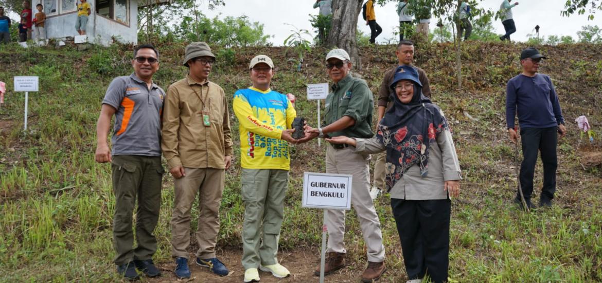 Gubernur Rohidin Ajak Masyarakat Lakukan Rehabilitasi