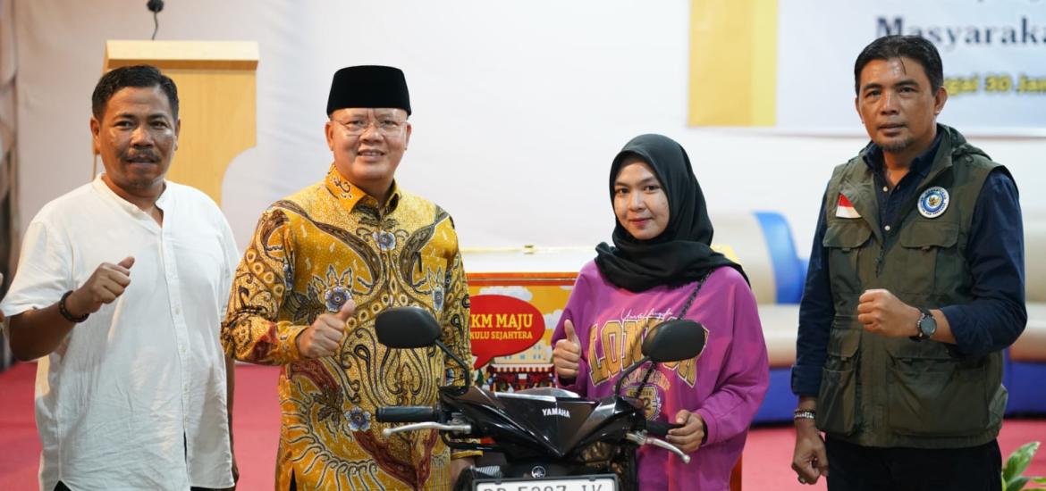 Gubernur Bengkulu Rohidin Mersyah mengapresiasi program-program bantuan sosial kemasyarakatan