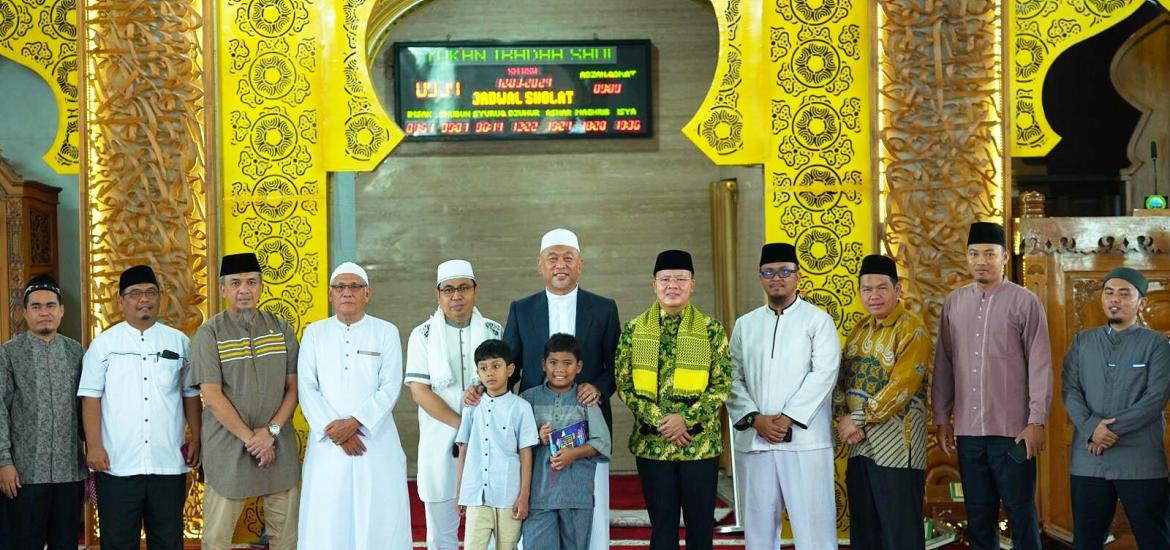 Gubernur Rohidin Buka Murokaz Al-Qur'an di Masjid Raya Baitul Izzah