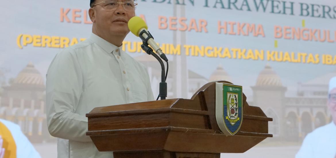 Gubernur Rohidin