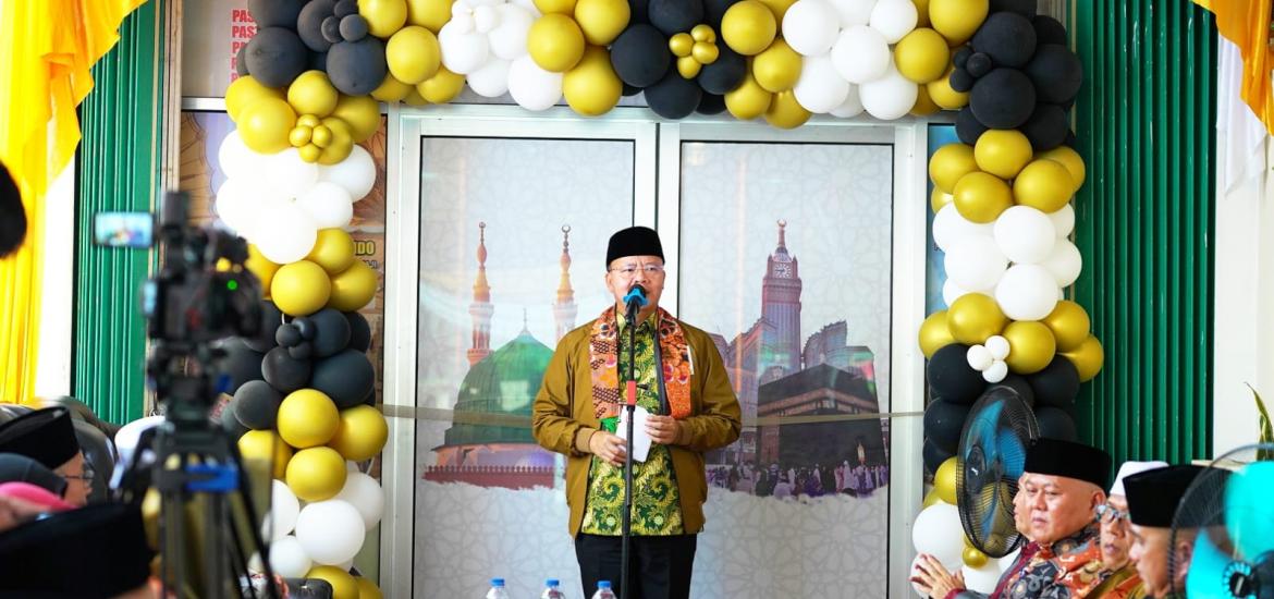 Gubernur Rohidin